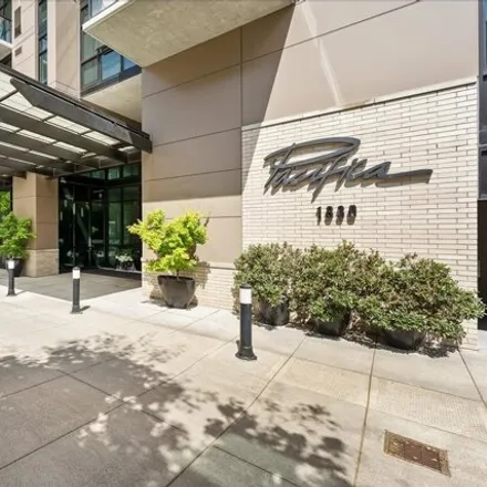 Buy this 2 bed condo on Northwest Riverscape Street in Portland, OR 97209