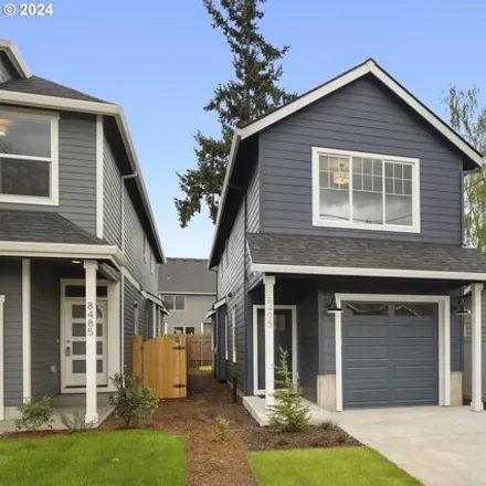 Buy this 3 bed house on 8501 North Newman Avenue in Portland, OR 97203