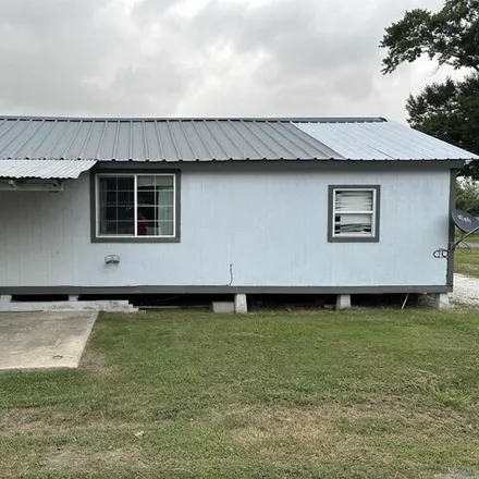 Buy this 2 bed house on 122 Linda Street in Lockport Heights, Lafourche Parish