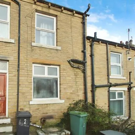 Buy this 2 bed townhouse on Scholes Road in Huddersfield, HD2 2PB