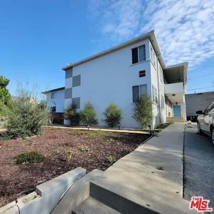 Buy this 14 bed house on 1226 S Manhattan Pl in Los Angeles, California