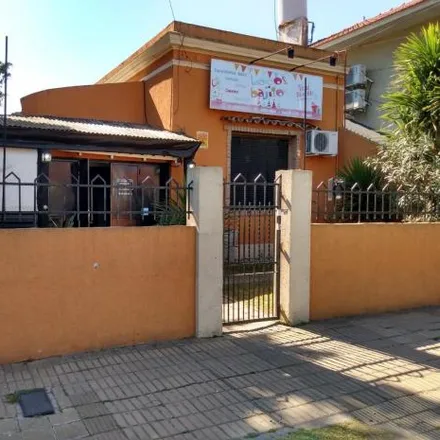 Buy this 2 bed house on Juan José Castelli 1266 in Adrogué, Argentina