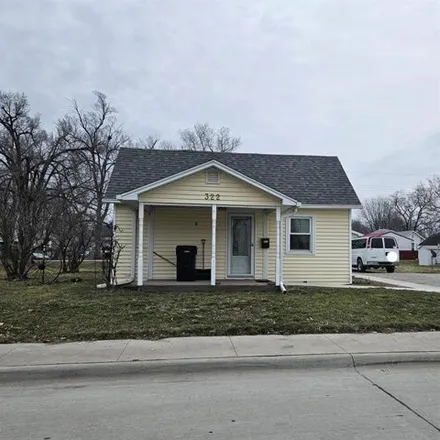 Image 2 - 322 South Davis Street, Ottumwa, IA 52501, USA - House for sale