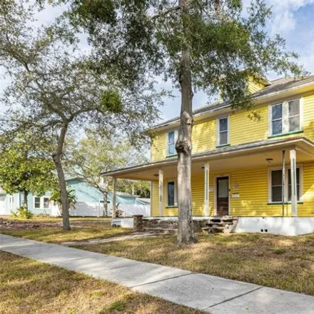 Image 4 - 579 Division Street, Tarpon Springs, FL 34689, USA - House for sale