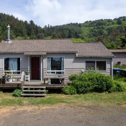 Buy this 1 bed house on Yachats Memorial Park in Highway 101 North, Yachats