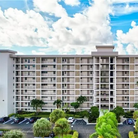 Buy this 2 bed condo on 3200 North Palm Aire Drive in Pompano Beach, FL 33069