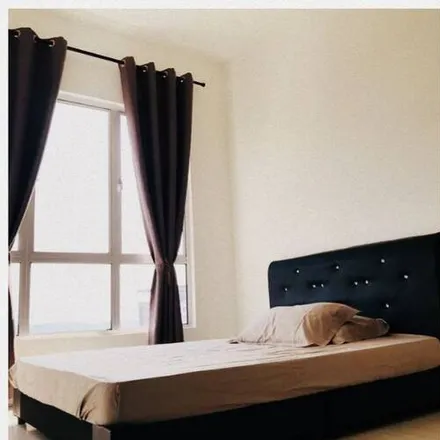 Rent this 3 bed apartment on F South Klang Valley Expressway in Bandar Saujana Putra, 42610