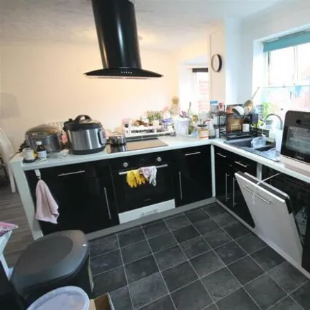 Image 5 - 34 Bissex Mead, Kingswood, BS16 7DY, United Kingdom - House for sale