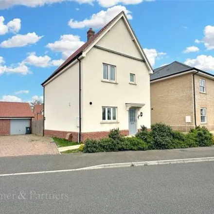 Buy this 3 bed house on Saint Andrew's Close in Weeley, CO16 9FX