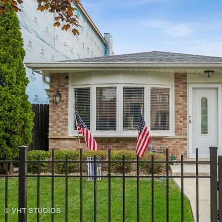 Image 1 - 2436 West Erie Street, Chicago, IL 60612, USA - House for sale