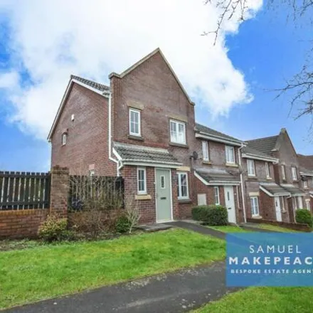 Buy this 3 bed duplex on 4 Willowbrook Drive in Hanley, ST6 8GL