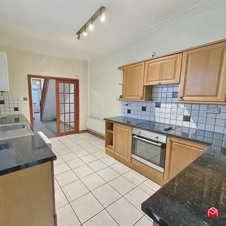 Image 3 - Approach Road, Swansea, SA5 8PD, United Kingdom - Townhouse for sale