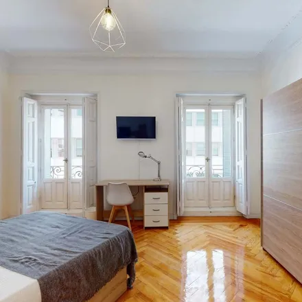 Rent this 7 bed room on Madrid in Calle de Ventura Rodríguez, 9