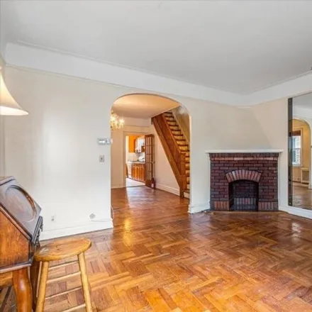 Image 3 - 3905 Foster Avenue, New York, NY 11203, USA - House for sale