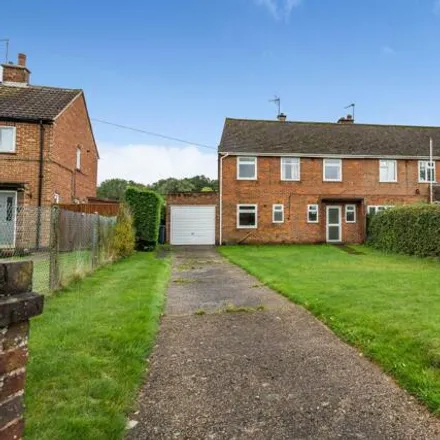 Buy this 3 bed duplex on Grooms Farm in Yew Tree Close, Botley