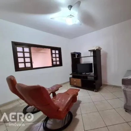 Buy this 3 bed house on Rua Romeu Crivelli in Vila Pacífico I, Bauru - SP