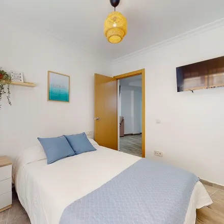 Rent this 1 bed apartment on Avinguda de Burjassot in 291, 46015 Valencia