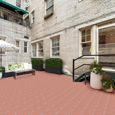 Rent this 1 bed condo on 302 West 12th Street in New York, NY 10014