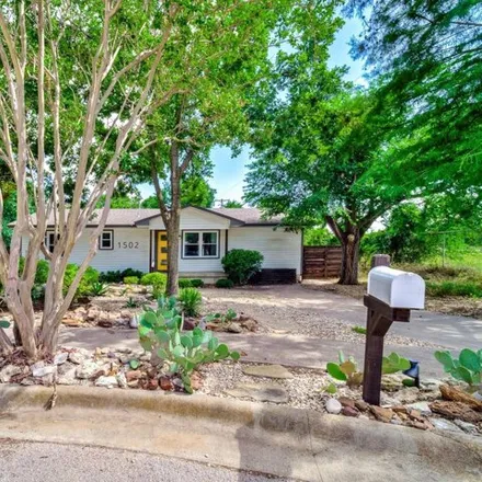 Image 3 - 1502 Creek Ave, Denton, Texas, 76209 - House for sale