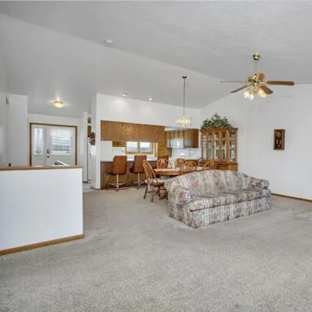 Image 9 - 407 32nd Avenue Southwest, Minot, ND 58701, USA - Condo for sale
