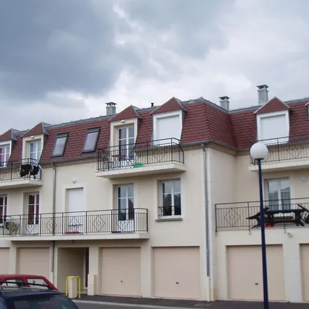 Image 4 - 32 Rue Saint-lazare, 60800 Crépy-en-Valois, France - Apartment for rent