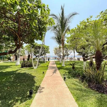 Rent this 2 bed apartment on unnamed road in Fraccionamiento Deportivo, 39300 Acapulco