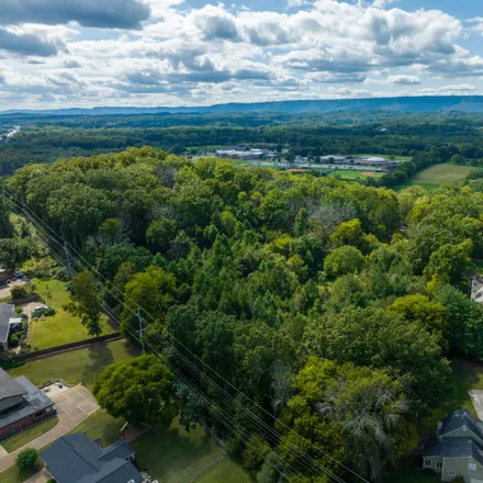 Buy this studio house on Middle Valley Road in Valleybrook, Chattanooga