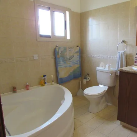 Image 7 - Louis Imperial Beach, Ευκλειδη, 8042 Paphos Municipality, Cyprus - House for sale