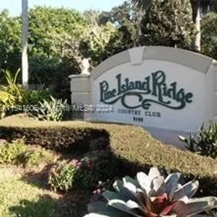 Buy this 3 bed condo on 9580 Sable Palm Drive in Pine Island Ridge, Davie