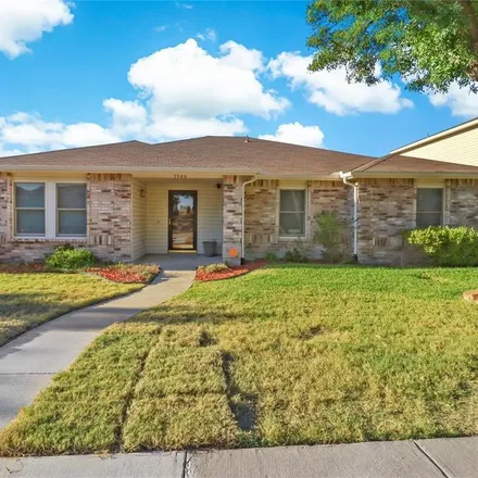 Rent this 3 bed house on 1415 Stewart Drive in Rockwall, TX 75032