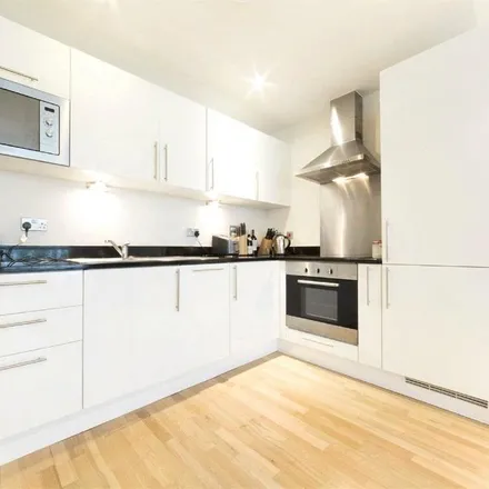 Image 3 - Stanliff House, Cassilis Road, Millwall, London, E14 9LF, United Kingdom - Apartment for rent
