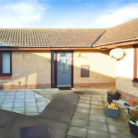 Buy this 1 bed house on Walcourt Road in Kempston, MK42 8TQ