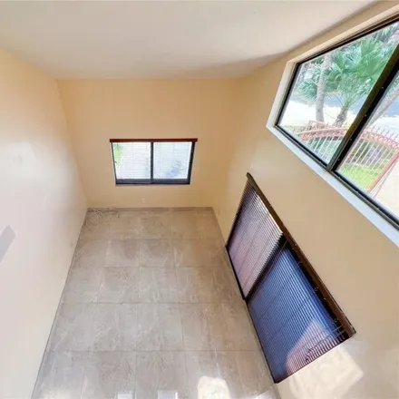 Image 7 - 832 West 41st Street, Hialeah, FL 33012, USA - Townhouse for rent