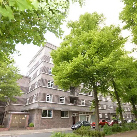 Rent this 2 bed apartment on Im Kreuzkampe 5 in 30655 Hanover, Germany
