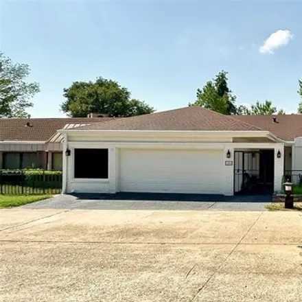 Image 1 - 11 Hallmark Drive, Panorama Village, Montgomery County, TX 77304, USA - House for sale