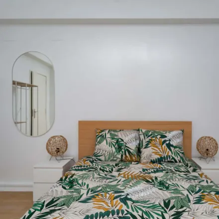 Rent this 1studio room on Guest House Lisbon in Ciclovia da Avenida Fontes Pereira de Melo 3, 1050-116 Lisbon