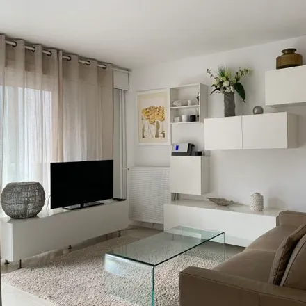Rent this studio apartment on 12 Rue Saint-Saëns in 75015 Paris, France