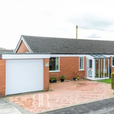 Buy this 3 bed house on Higher Meadow in Clayton-le-Woods, PR25 5RS