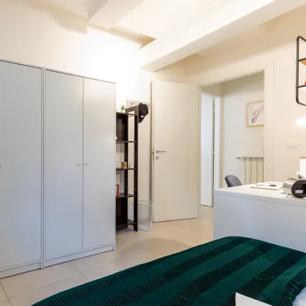 Rent this 3 bed room on Corso Regina Margherita in 134, 10152 Turin Torino