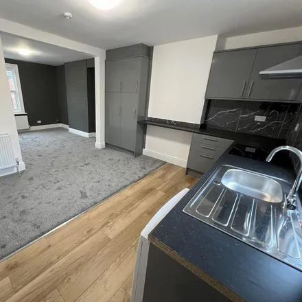 Rent this 2 bed apartment on Ford Street in Swindon, SN1 5EP