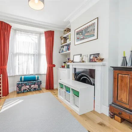 Image 7 - 56 Drapers Road, London, E15 2AY, United Kingdom - House for rent