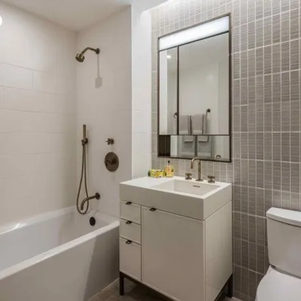 Image 7 - 39-35 23rd Street, New York, NY 11101, USA - Condo for sale