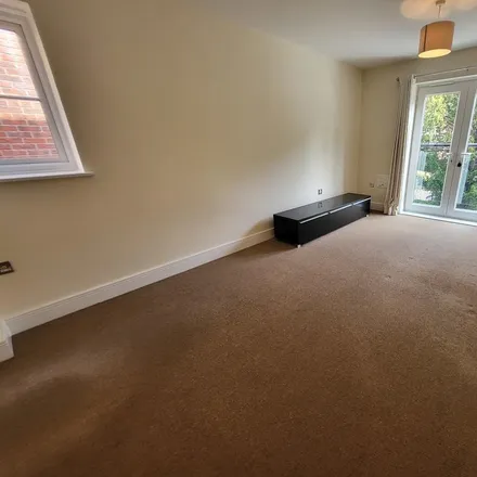 Image 3 - Dean Park Road, Bournemouth, BH1 1HT, United Kingdom - Apartment for rent