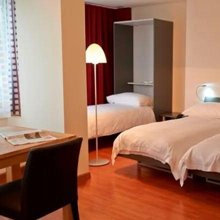 Rent this 2 bed apartment on Tapeo Tapas Bar La Terraza in Haltingerstrasse 104, 4058 Basel