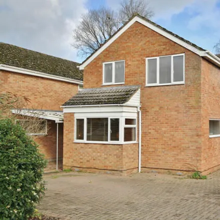 Buy this 5 bed house on Early Road in Witney, OX28 1EW
