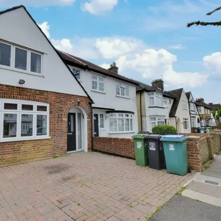 Rent this 3 bed townhouse on Maytree Crescent in Leggatts Way, Rounton