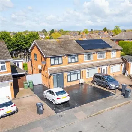 Buy this 3 bed duplex on Keble Drive in Syston, LE7 2AN