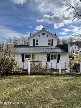 Image 4 - 43 Queen Street, Village of Whitehall, Washington County, NY 12887, USA - House for sale