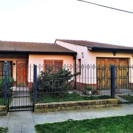 Image 1 - 235 bis - Guanella 571, Partido de Luján, 6700 Luján, Argentina - House for sale