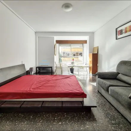 Image 7 - Carrer de Jaume Roig, 7, 46010 Valencia, Spain - Apartment for rent